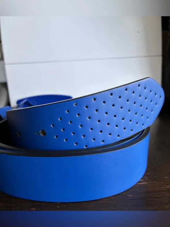 Nike Royal Blue Rubber Buckle Belt, size M - Picture 4 of 8
